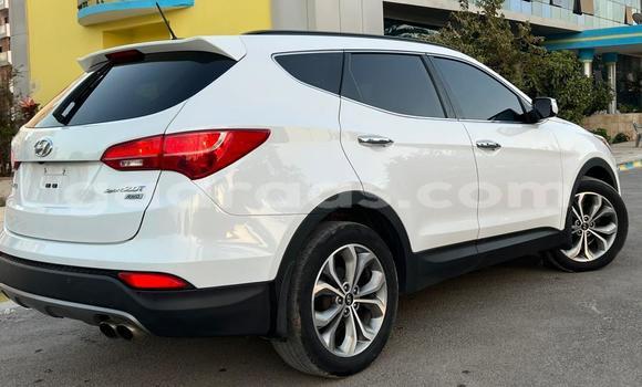 Buy Used Hyundai Santa Fe White Car in Dakar in Dakar Buy Used Hyundai Santa Fe White Car in Dakar in Dakar