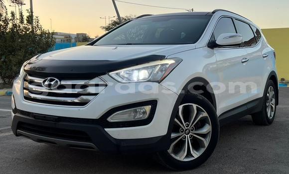 Buy Used Hyundai Santa Fe White Car in Dakar in Dakar Buy Used Hyundai Santa Fe White Car in Dakar in Dakar