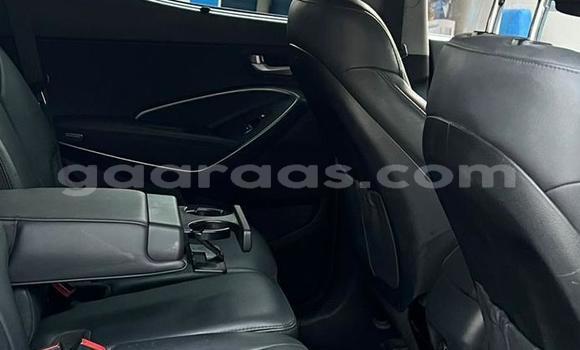 Buy Used Hyundai Santa Fe White Car in Dakar in Dakar Buy Used Hyundai Santa Fe White Car in Dakar in Dakar