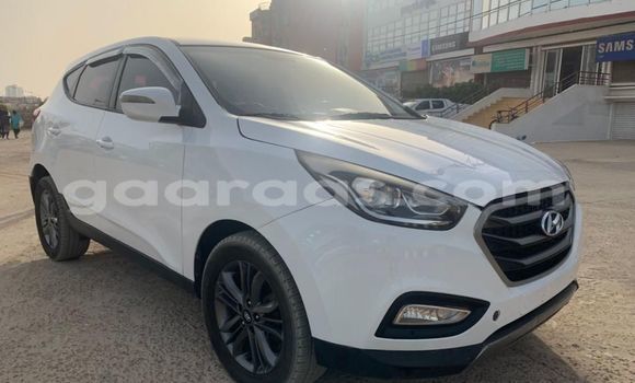 Buy Used Hyundai Tucson White Car in Dakar in Dakar Buy Used Hyundai Tucson White Car in Dakar in Dakar
