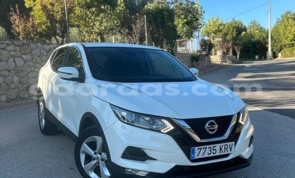 Dieundeu Occasion Nissan Qashqai White Auto in Dakar in Dakar