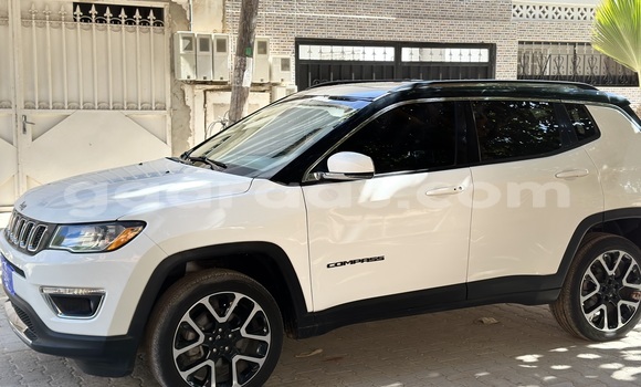 Buy Used Jeep Compass White Car in Dakar in Dakar