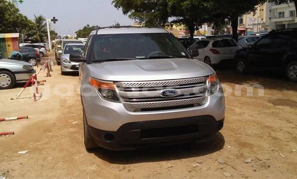 Acheter Occasion Voiture Ford Explorer Gris à Dakar, Dakar Acheter Occasion Voiture Ford Explorer Gris à Dakar, Dakar