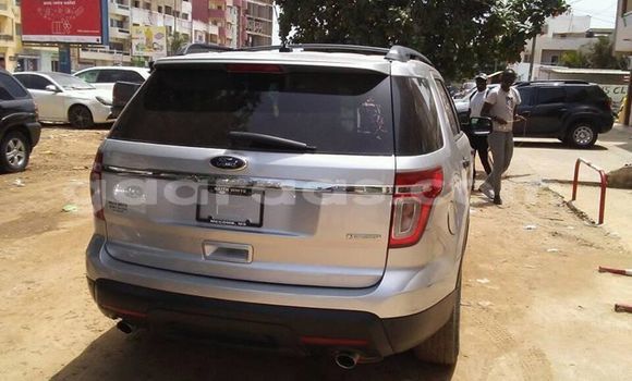 Acheter Occasion Voiture Ford Explorer Gris à Dakar, Dakar Acheter Occasion Voiture Ford Explorer Gris à Dakar, Dakar