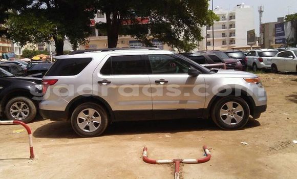 Acheter Occasion Voiture Ford Explorer Gris à Dakar, Dakar Acheter Occasion Voiture Ford Explorer Gris à Dakar, Dakar