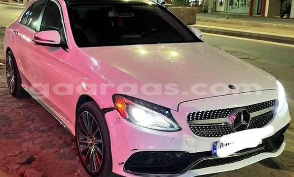 Acheter Occasion Voiture Mercedes-Benz C-Classe Blanc à Dakar, Dakar