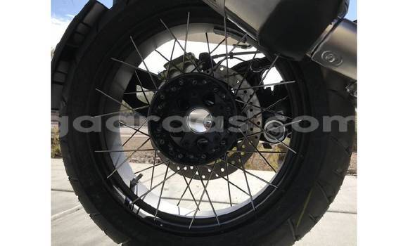 Acheter Occasion Moto BMW R1200GS Adventure Blanc à Dakar, Dakar Acheter Occasion Moto BMW R1200GS Adventure Blanc à Dakar, Dakar