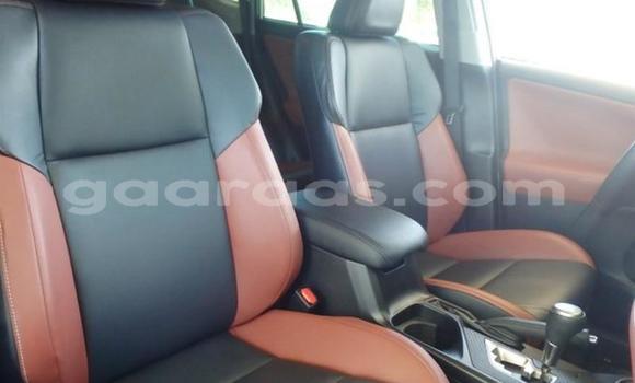 Buy Used Toyota RAV4 White Car in Dakar in Dakar Buy Used Toyota RAV4 White Car in Dakar in Dakar