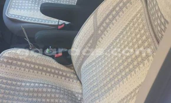 Acheter Occasion Voiture Mazda 5 Blanc à Dakar, Dakar Acheter Occasion Voiture Mazda 5 Blanc à Dakar, Dakar