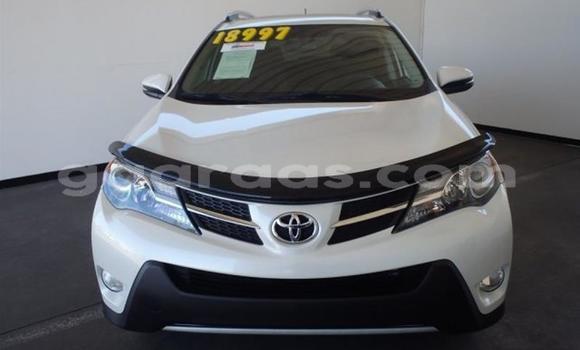 Buy Used Toyota RAV4 White Car in Dakar in Dakar Buy Used Toyota RAV4 White Car in Dakar in Dakar