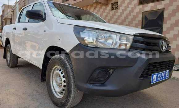 Dieundeu Occasion Toyota Hilux White Auto in Dakar in Dakar Dieundeu Occasion Toyota Hilux White Auto in Dakar in Dakar