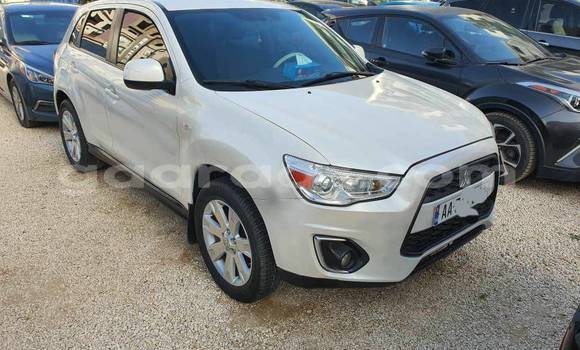 Dieundeu Occasion Mitsubishi RVR White Auto in Dakar in Dakar Dieundeu Occasion Mitsubishi RVR White Auto in Dakar in Dakar