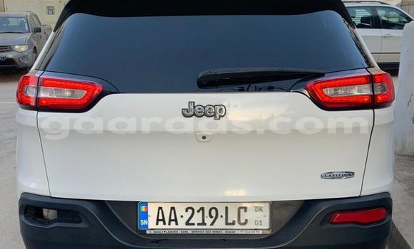 Buy Used Jeep Cherokee White Car in Dakar in Dakar Buy Used Jeep Cherokee White Car in Dakar in Dakar