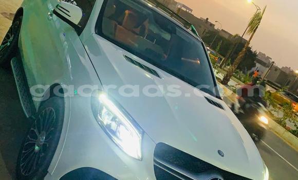 Acheter Occasion Voiture Mercedes‒Benz GLE Blanc à Dakar, Dakar Acheter Occasion Voiture Mercedes‒Benz GLE Blanc à Dakar, Dakar