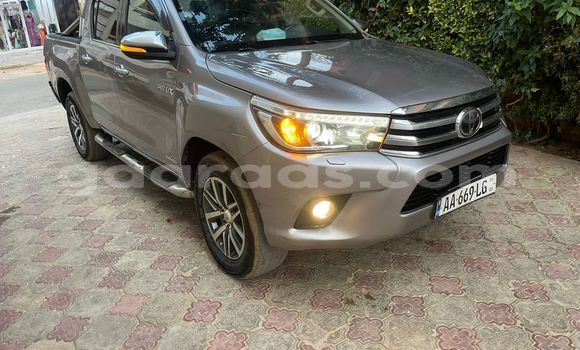 Buy Used Toyota Hilux Silver Car in Dakar in Dakar Buy Used Toyota Hilux Silver Car in Dakar in Dakar