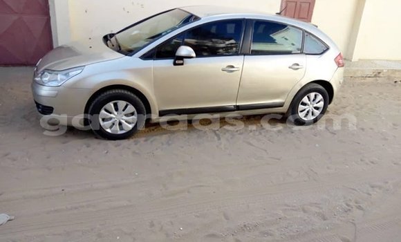 Acheter Occasion Voiture Citroen C4 Gris à Dakar, Dakar Acheter Occasion Voiture Citroen C4 Gris à Dakar, Dakar