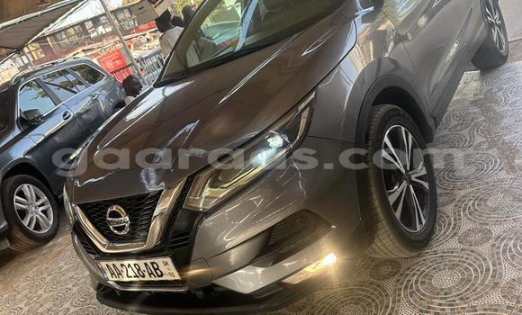 Buy Used Nissan Qashqai Silver Car in Dakar in Dakar Buy Used Nissan Qashqai Silver Car in Dakar in Dakar