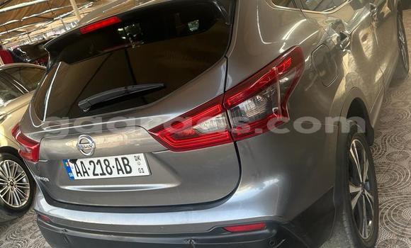 Buy Used Nissan Qashqai Silver Car in Dakar in Dakar Buy Used Nissan Qashqai Silver Car in Dakar in Dakar