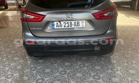 Buy Used Nissan Qashqai Silver Car in Dakar in Dakar Buy Used Nissan Qashqai Silver Car in Dakar in Dakar