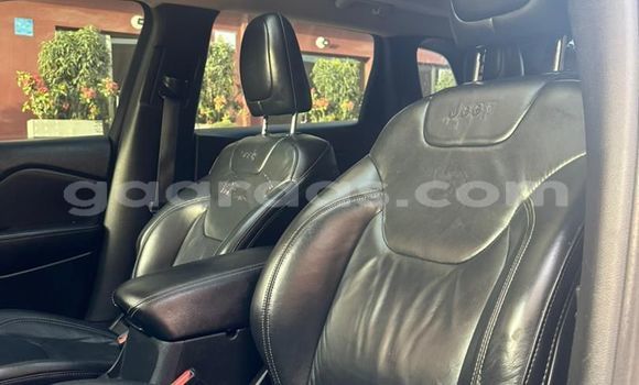 Dieundeu Occasion Jeep Cherokee Black Auto in Dakar in Dakar Dieundeu Occasion Jeep Cherokee Black Auto in Dakar in Dakar