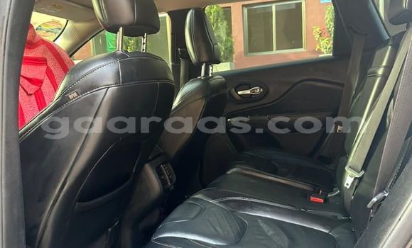 Dieundeu Occasion Jeep Cherokee Black Auto in Dakar in Dakar Dieundeu Occasion Jeep Cherokee Black Auto in Dakar in Dakar