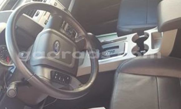 Acheter Occasion Voiture Ford Escape Beige à Dakar, Dakar Acheter Occasion Voiture Ford Escape Beige à Dakar, Dakar