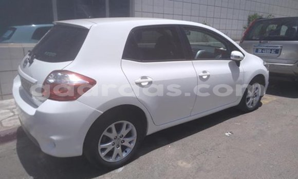 Acheter Occasion Voiture Toyota Auris Blanc à Dakar, Dakar Acheter Occasion Voiture Toyota Auris Blanc à Dakar, Dakar