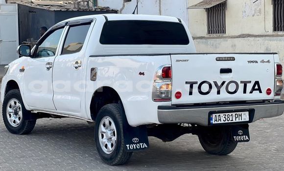 Dieundeu Occasion Toyota Hilux White Auto in Dakar in Dakar Dieundeu Occasion Toyota Hilux White Auto in Dakar in Dakar