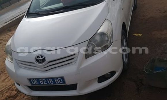 Buy Used Toyota Verso White Car in Dakar in Dakar Buy Used Toyota Verso White Car in Dakar in Dakar