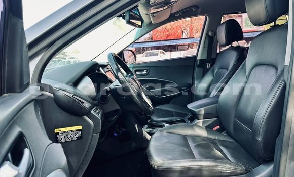 Acheter Import Voiture Hyundai Santa Fe Noir à Dakar, Dakar Acheter Import Voiture Hyundai Santa Fe Noir à Dakar, Dakar