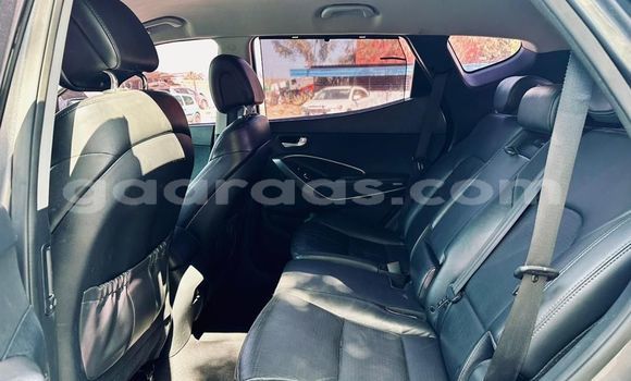 Acheter Import Voiture Hyundai Santa Fe Noir à Dakar, Dakar Acheter Import Voiture Hyundai Santa Fe Noir à Dakar, Dakar