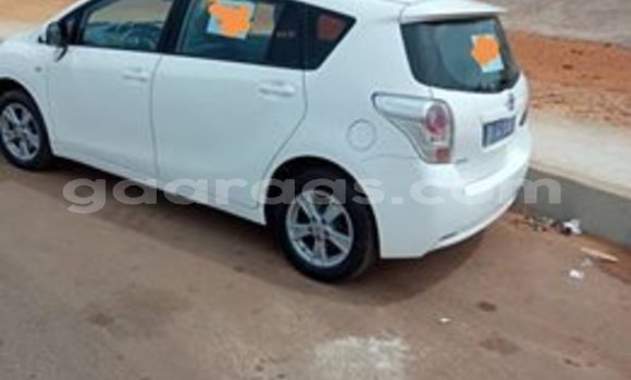 Buy Used Toyota Verso White Car in Dakar in Dakar Buy Used Toyota Verso White Car in Dakar in Dakar