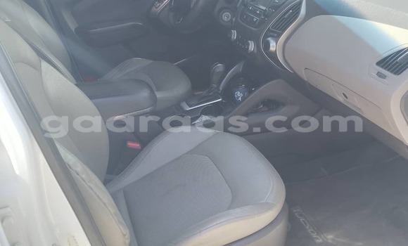 Dieundeu Occasion Hyundai Tucson White Auto in Dakar in Dakar Dieundeu Occasion Hyundai Tucson White Auto in Dakar in Dakar