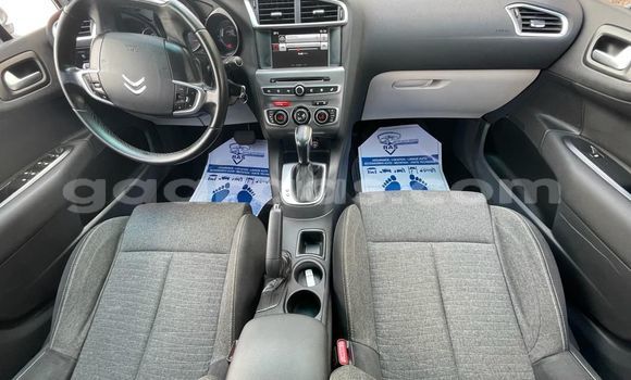 Dieundeu Occasion Citroen C4 White Auto in Dakar in Dakar Dieundeu Occasion Citroen C4 White Auto in Dakar in Dakar