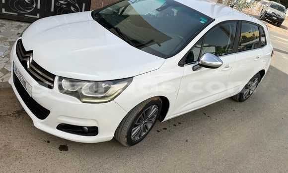 Dieundeu Occasion Citroen C4 White Auto in Dakar in Dakar Dieundeu Occasion Citroen C4 White Auto in Dakar in Dakar