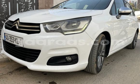 Dieundeu Occasion Citroen C4 White Auto in Dakar in Dakar Dieundeu Occasion Citroen C4 White Auto in Dakar in Dakar