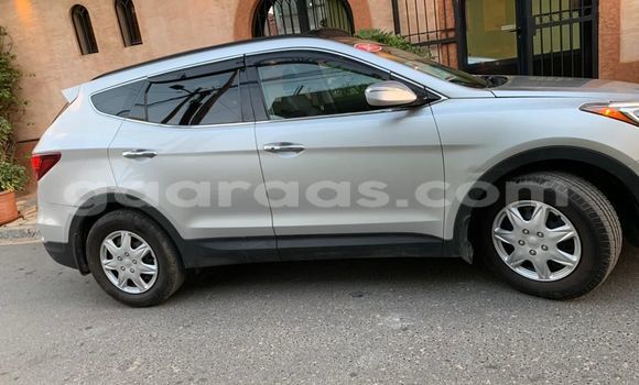 Dieundeu Imported Hyundai Santa Fe Silver Auto in Dakar in Dakar Dieundeu Imported Hyundai Santa Fe Silver Auto in Dakar in Dakar