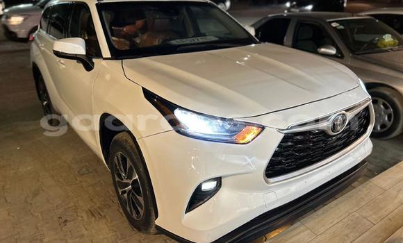 Acheter Occasion Voiture Toyota Highlander Blanc à Dakar, Dakar Acheter Occasion Voiture Toyota Highlander Blanc à Dakar, Dakar