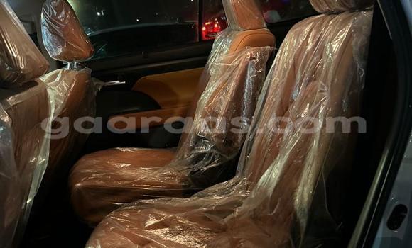 Acheter Occasion Voiture Toyota Highlander Blanc à Dakar, Dakar Acheter Occasion Voiture Toyota Highlander Blanc à Dakar, Dakar