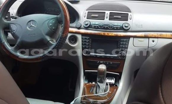 Buy Used Mercedes‒Benz E–Class Silver Car in Dakar in Dakar Buy Used Mercedes‒Benz E–Class Silver Car in Dakar in Dakar