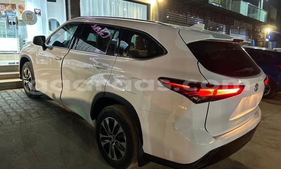 Acheter Occasion Voiture Toyota Highlander Blanc à Dakar, Dakar Acheter Occasion Voiture Toyota Highlander Blanc à Dakar, Dakar