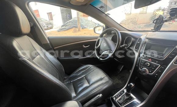 Dieundeu Occasion Hyundai Elantra White Auto in Dakar in Dakar Dieundeu Occasion Hyundai Elantra White Auto in Dakar in Dakar