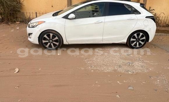 Dieundeu Occasion Hyundai Elantra White Auto in Dakar in Dakar Dieundeu Occasion Hyundai Elantra White Auto in Dakar in Dakar