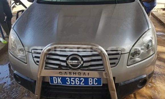 Buy Used Nissan Qashqai Silver Car in Dakar in Dakar Buy Used Nissan Qashqai Silver Car in Dakar in Dakar