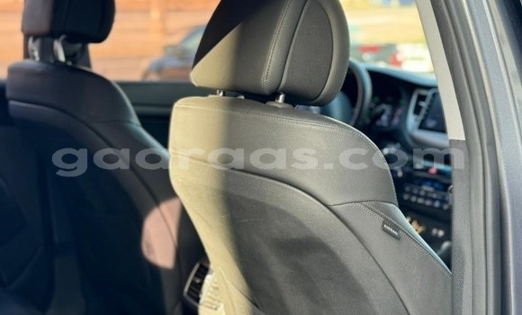 Buy Used Hyundai Tucson Silver Car in Dakar in Dakar Buy Used Hyundai Tucson Silver Car in Dakar in Dakar