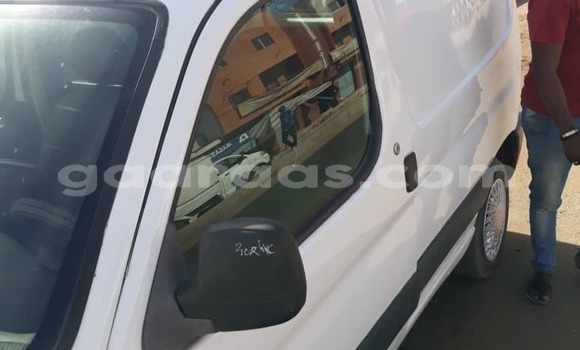 Dieundeu Occasion Citroen Berlingo White Auto in Dakar in Dakar Dieundeu Occasion Citroen Berlingo White Auto in Dakar in Dakar