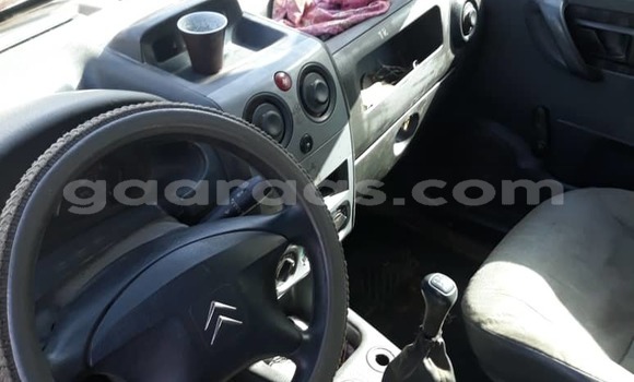 Dieundeu Occasion Citroen Berlingo White Auto in Dakar in Dakar Dieundeu Occasion Citroen Berlingo White Auto in Dakar in Dakar