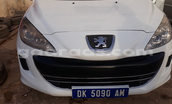 Acheter Occasion Voiture Peugeot 308 Blanc à Dakar, Dakar Acheter Occasion Voiture Peugeot 308 Blanc à Dakar, Dakar