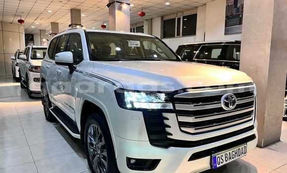 Dieundeu Imported Toyota Land Cruiser White Auto in Dakar in Dakar Dieundeu Imported Toyota Land Cruiser White Auto in Dakar in Dakar