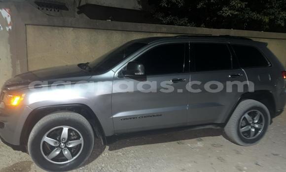 Dieundeu Occasion Jeep Grand Cherokee Silver Auto in Dakar in Dakar Dieundeu Occasion Jeep Grand Cherokee Silver Auto in Dakar in Dakar